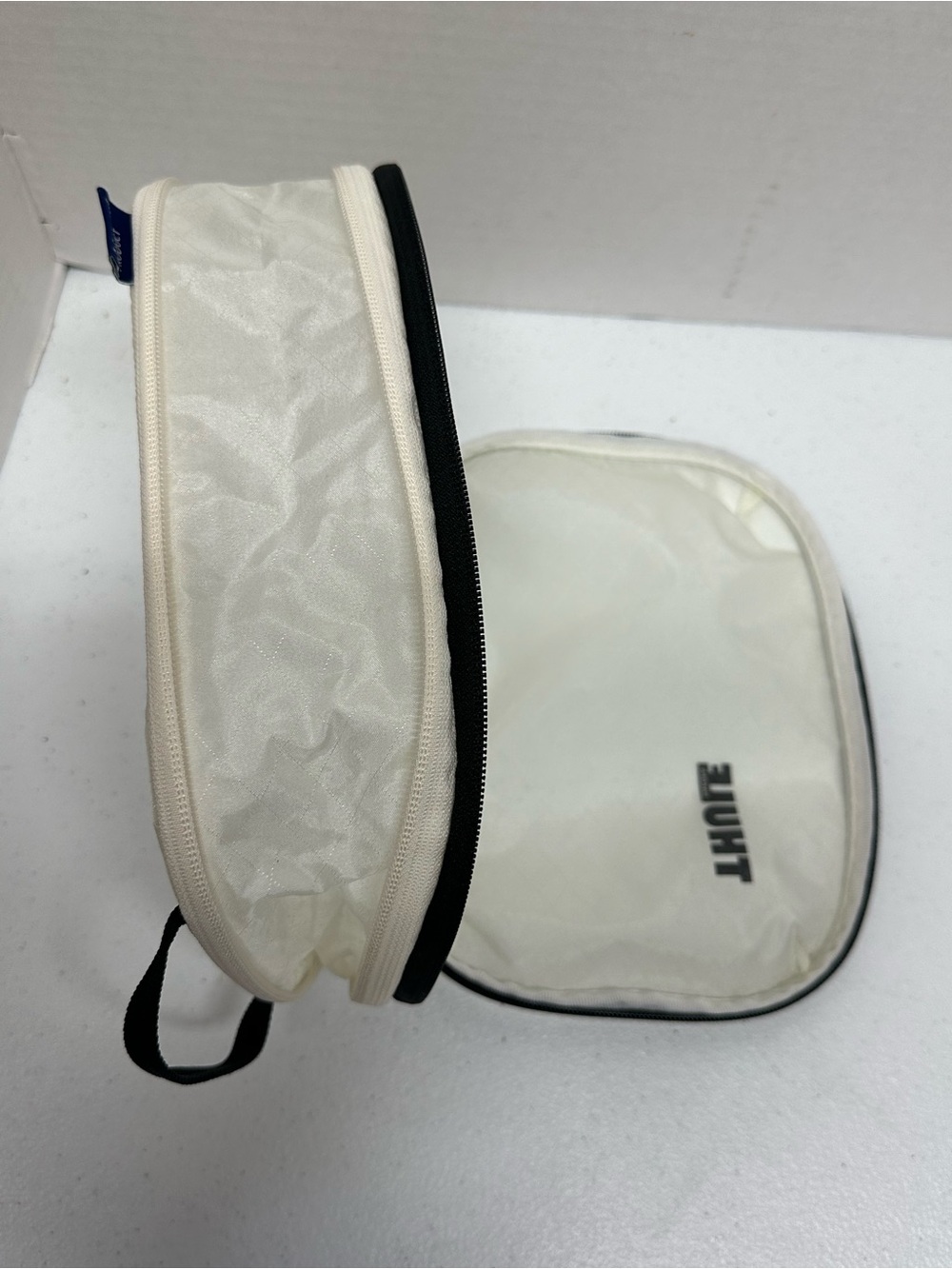 Thule Small Compression Packing Cube White Travel Organizer 10x7 - Picture 7 of 9